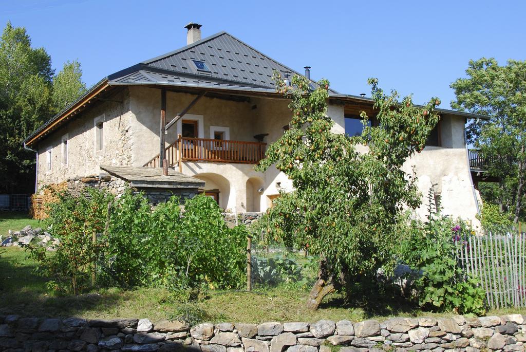 La Ferme De Beaute Bed & Breakfast Chateauroux-les-Alpes Exterior photo